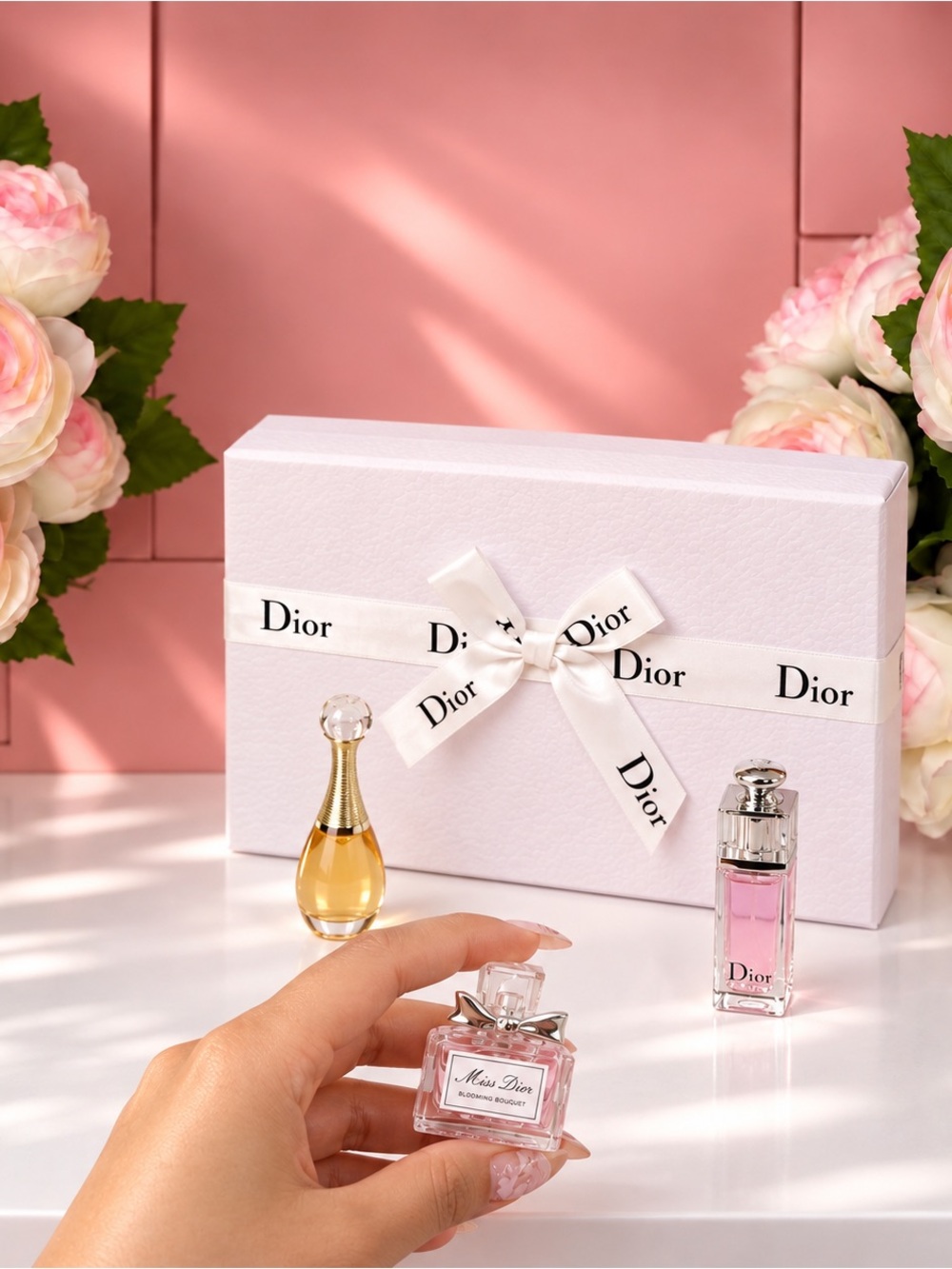 Dior Mini Perfume Gift Set – 3 x 5ml Travel Size Fragrances 🌸 - Picture 4 of 4